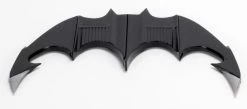 Batman (1989): Prop Replica - Batarang -Trendy Toy Store 2 c51652fb b092 4e76 9112 dcd528c231fe