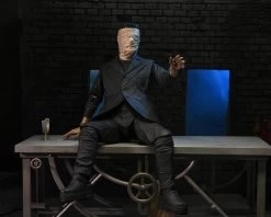 Universal Monsters: Accessory Pack - Frankenstein -Trendy Toy Store 3 7d0d192e 4140 4c8b aa9c f3fe1497fc81