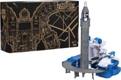 Transformers Generations Titan: Selects: Titan - Guardian Robot & Lunar-Tread