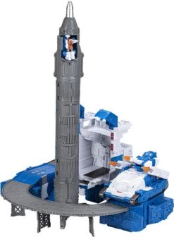 Transformers Generations Titan: Selects: Titan - Guardian Robot & Lunar-Tread -Trendy Toy Store 4183753 2955535
