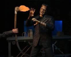 Universal Monsters: Accessory Pack - Frankenstein -Trendy Toy Store 5 47b70b5f efb1 4d2b b773 29cf9b790779