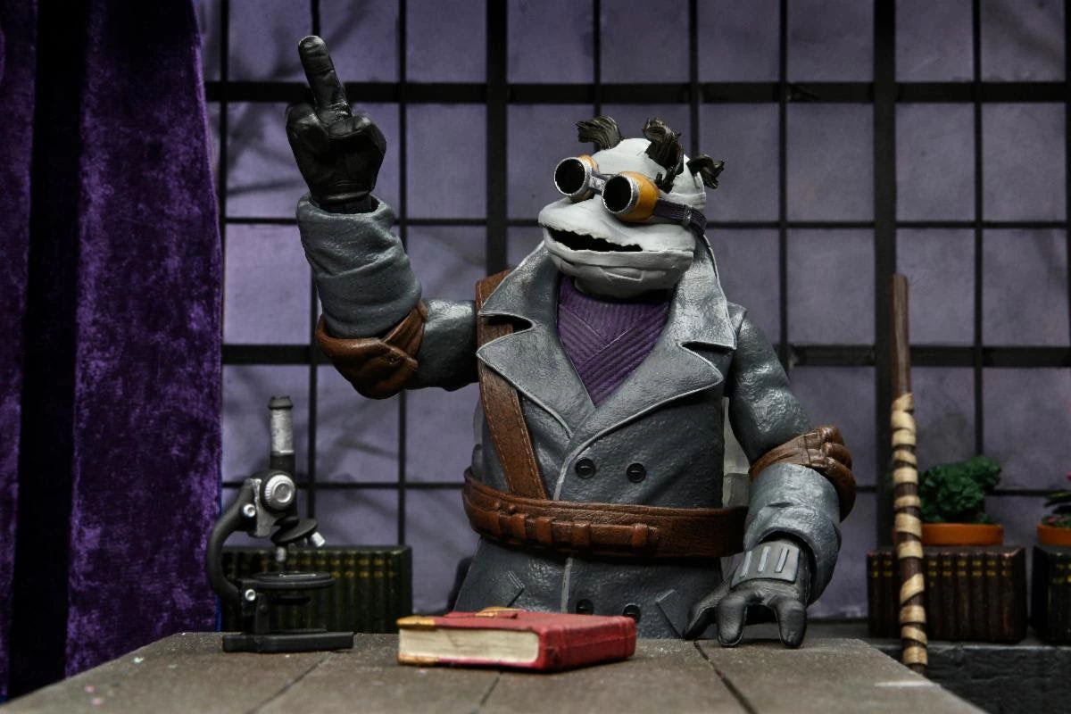 Universal Monsters X Teenage Mutant Ninja Turtles - 7" Scale Action Figure: Ultimate Donatello As The Invisible Man 6 Universal Monsters X Teenage Mutant Ninja Turtles - 7" Scale Action Figure: Ultimate Donatello As The Invisible Man - Image 4