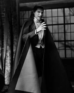 Universal Monsters: 7" Scale Action Figure - Ultimate Dracula (Carfax Abbey) (Black & White) -Trendy Toy Store 6 95658ecc 5b62 48ec 8276 e2d1e044bbfe
