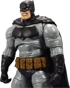 DC Multiverse: Batman: The Dark Knight Returns (A Horse CTB) - Batman -Trendy Toy Store 71oKKV9bwIL. AC SL1500