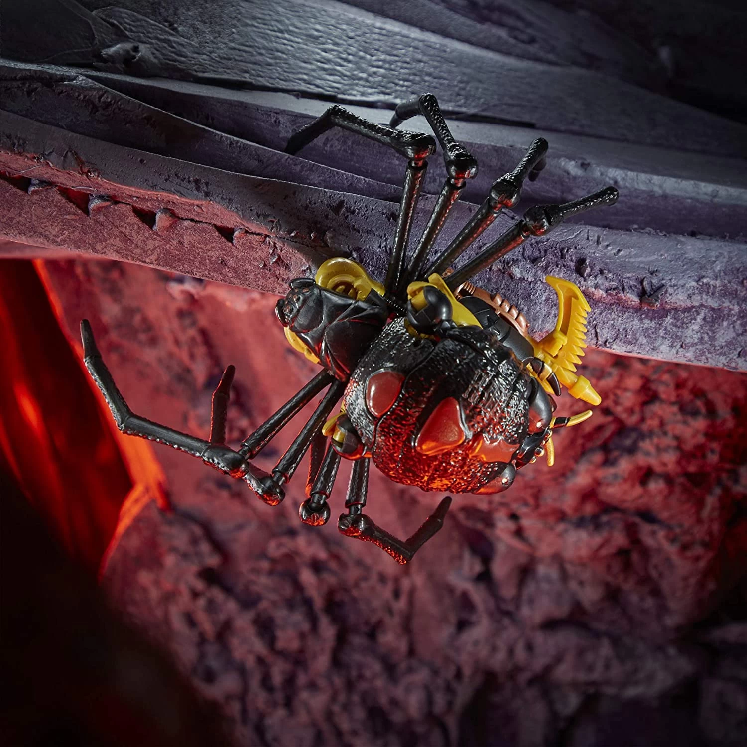 Transformers Generations War For Cybertron: Kingdom: Deluxe - Blackarachnia (WFC-K5) 7 Transformers Generations War For Cybertron: Kingdom: Deluxe - Blackarachnia (WFC-K5) - Image 5