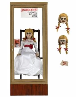 The Conjuring Universe - 7" Scale Action Figure: Ultimate Annabelle (Annabelle 3)