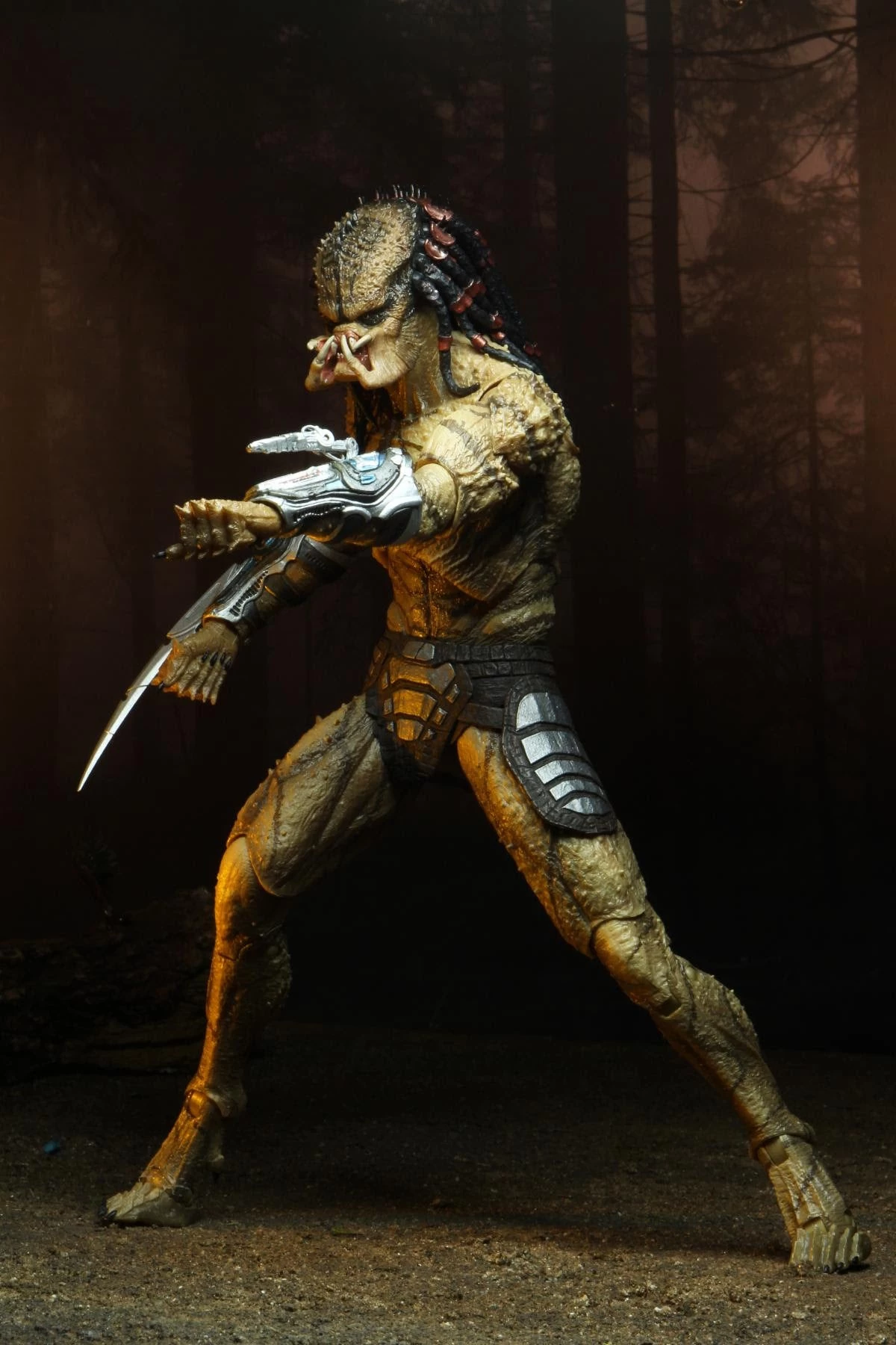 Predator (2018): 7" Scale Action Figure - Deluxe Ultimate Assassin Predator (Unarmored) 5 Predator (2018): 7" Scale Action Figure - Deluxe Ultimate Assassin Predator (Unarmored) - Image 3
