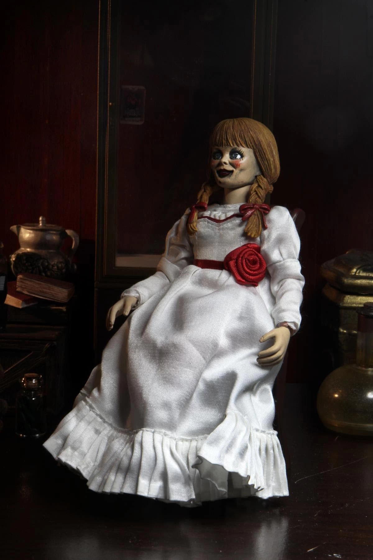 The Conjuring Universe - 8" Clothed Figure - Annabelle (Annabelle Comes Home) 5 The Conjuring Universe - 8" Clothed Figure - Annabelle (Annabelle Comes Home) - Image 3
