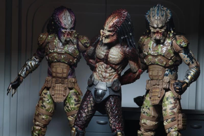 Predator (2018) - 7" Scale Action Figure: Ultimate Fugitive (Lab Escape) 6 Predator (2018) - 7" Scale Action Figure: Ultimate Fugitive (Lab Escape) - Image 4