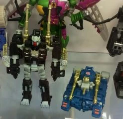 Transformers Figure Subscription Series 2 : Rewind And Eject